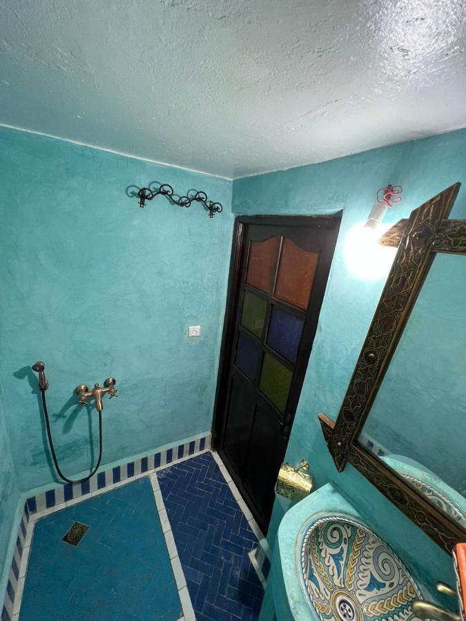 Hotel Sakura Чефчауен Екстериор снимка