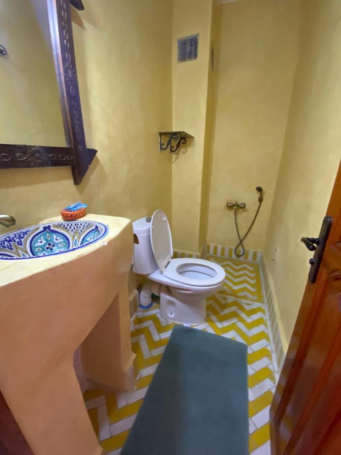 Hotel Sakura Чефчауен Екстериор снимка